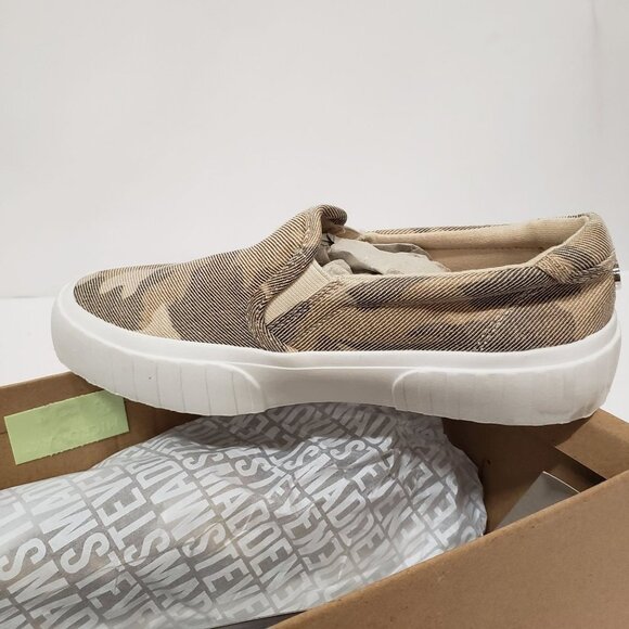 Steve Madden Swiftly Sneaker in Tan Camo - Size 6 - Picture 7 of 11